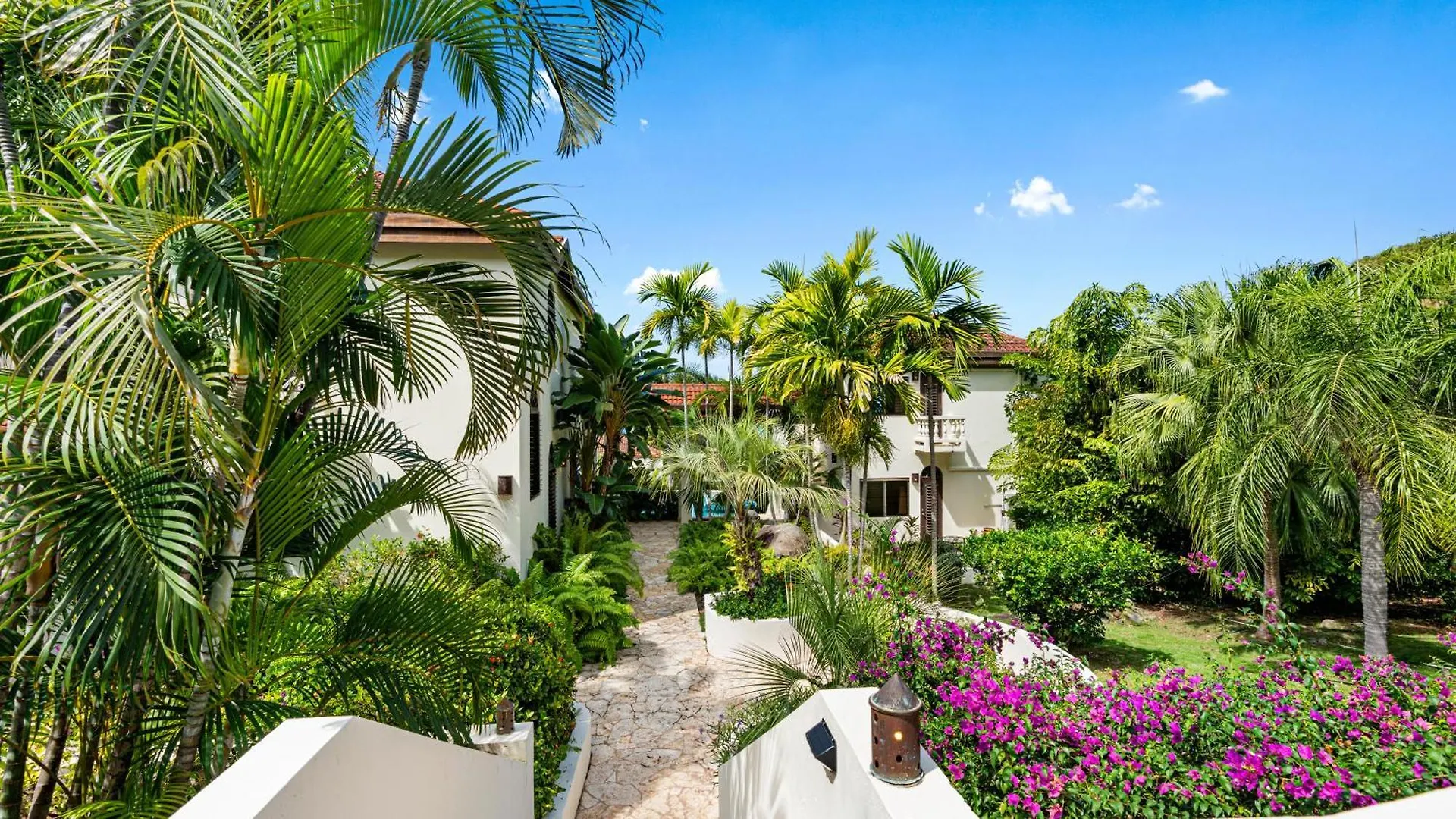 Bellamare Spanish Town 0*,